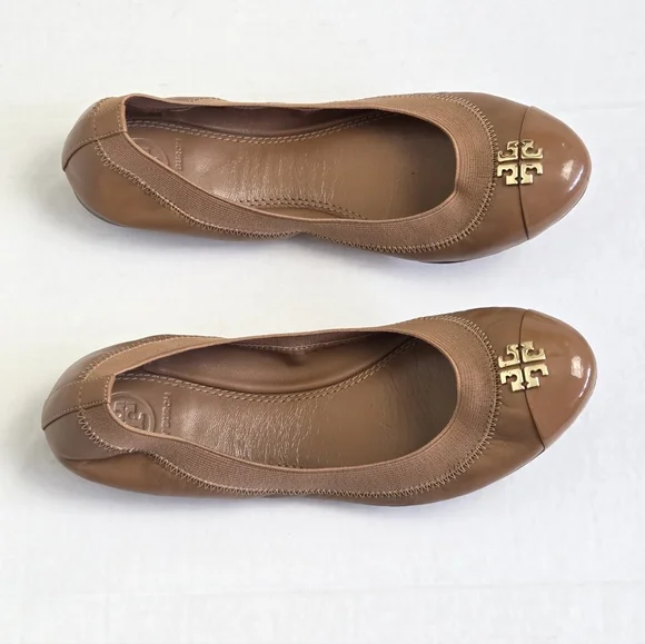 TORY BURCH Jolie Beige Patent Leather Cap-toe Gold Logo Ballet Flats Sz 6.5 M - Picture 7 of 14